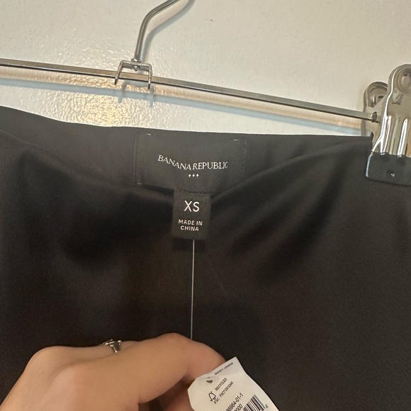 New Elegant Banana Republic Black Women's Skirt - Picture 4 of 4